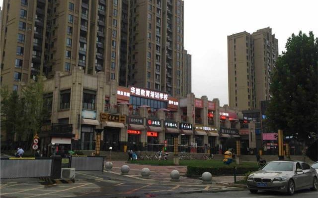 City Comfort Inn Wuhan Guanggu Minzhu Avenue NO.1 Middle School Affiliated to CCNU – Outside – Wuhan