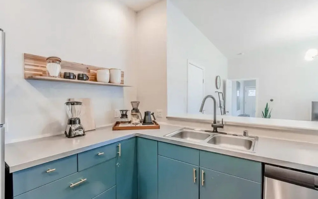 Abode Dallas - The Cedars Downtown