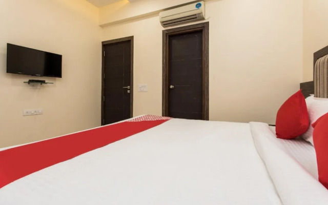 Oyo 15730 Ss Regency Anmex