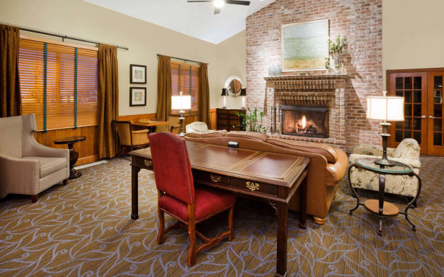 AmericInn by Wyndham Chanhassen