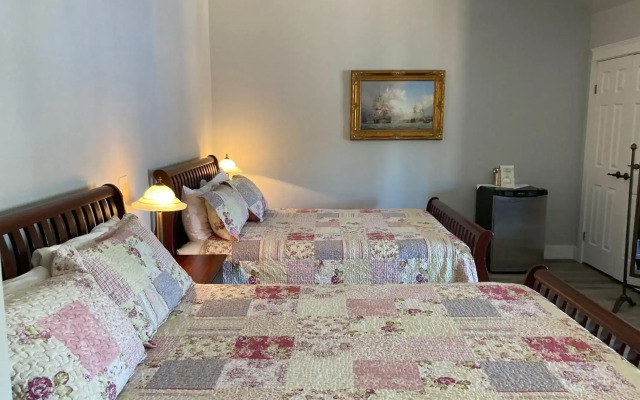 Lunenburg Arms Hotel and Spa