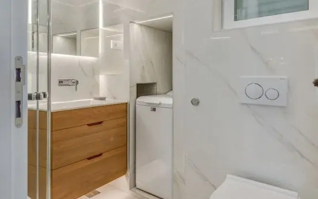 Split Palace Luxury Retreat