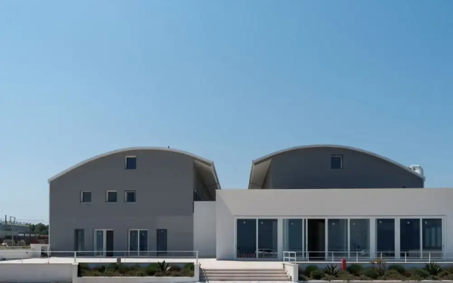Lolita's Beachfront Loft