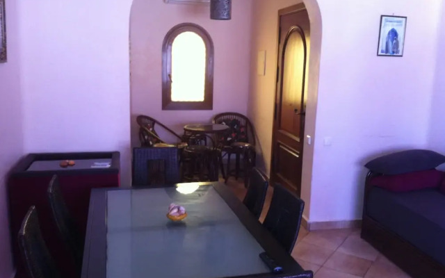 Marina Beach CHW Apartment