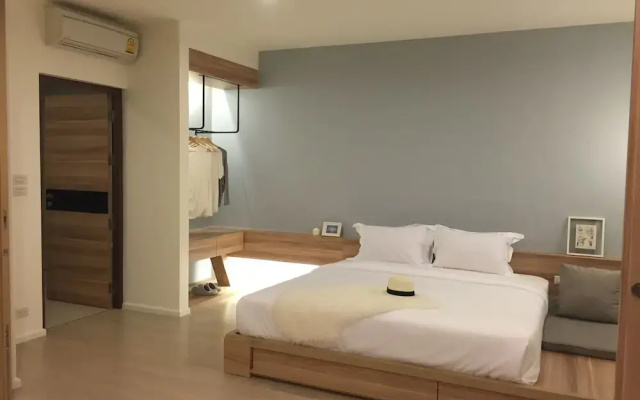Luxury Beachfront Condo Hua Hin