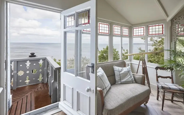 The Spa Chalet - Sea Views Pool Spa Gym