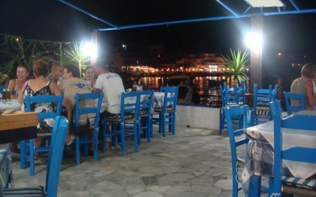 Madares Hotel