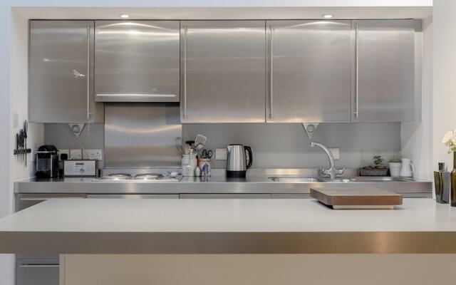2 Bedroom Home in Hackney With Roof Terrace
