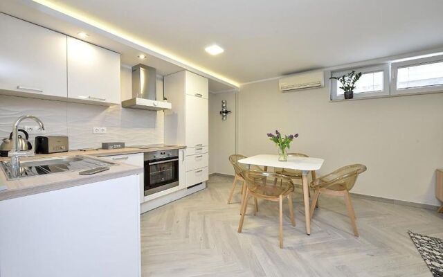 Apartment Karla Jedan