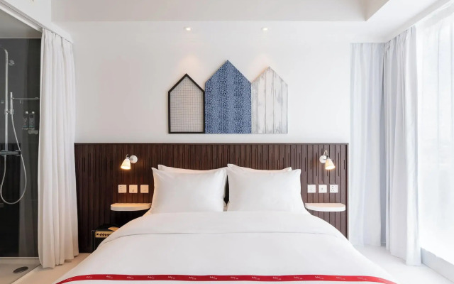 Ruby Zoe Hotel London