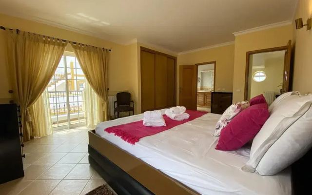 P RA Amazing Villa With Pool by Homing