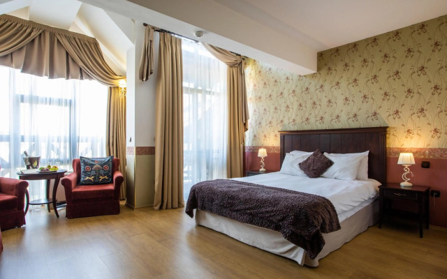 Premier Luxury Mountain Resort