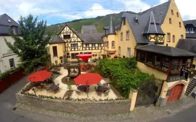 Weingut & Schloss Freiherr V. Landenberg