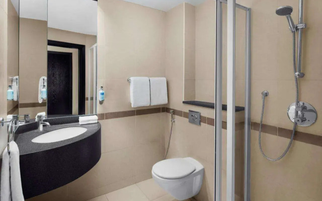 Holiday Inn Express Dubai - Jumeirah