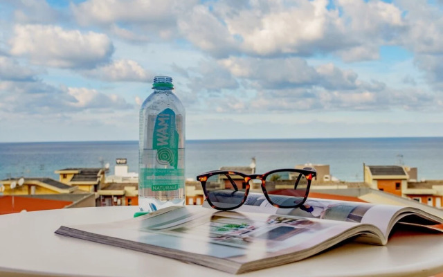 Seaview Rooms in the city center by Wonderful Italy