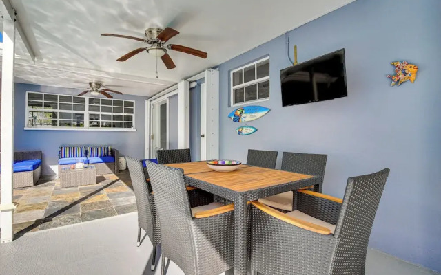 Sun-soaked Home w/ Pool in Lauderdale Lakes!