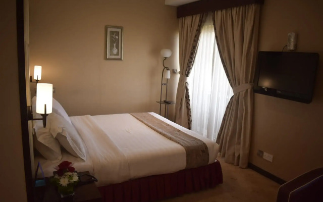 Manhattan Avenue Hotel