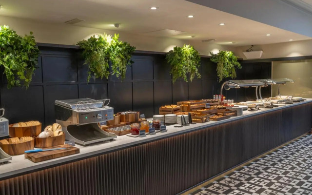Dunston Hall Hotel, Spa and Golf Resort