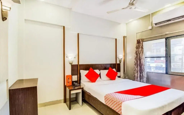 OYO Flagship 19825 Hotel Panchratna