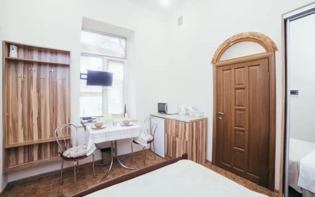 Studio Apartment Cute