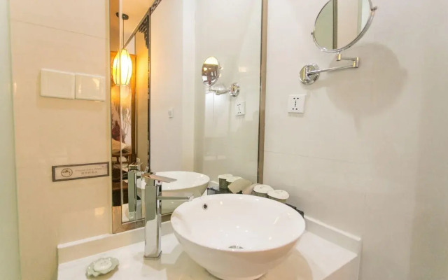 Loulan Botique Hotel