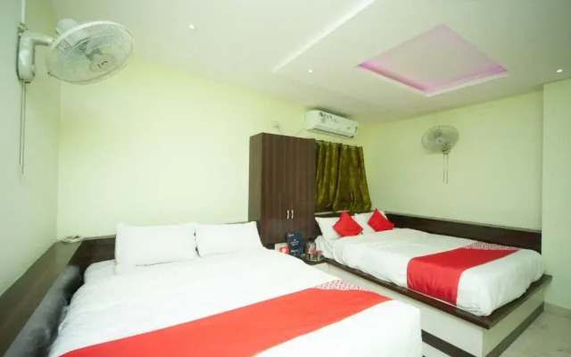 Sri Kumaran Residency By OYO Rooms