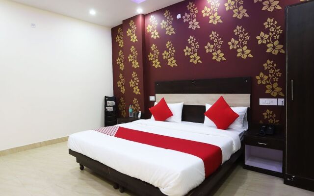 Oyo 42619 Diamond Key Residency