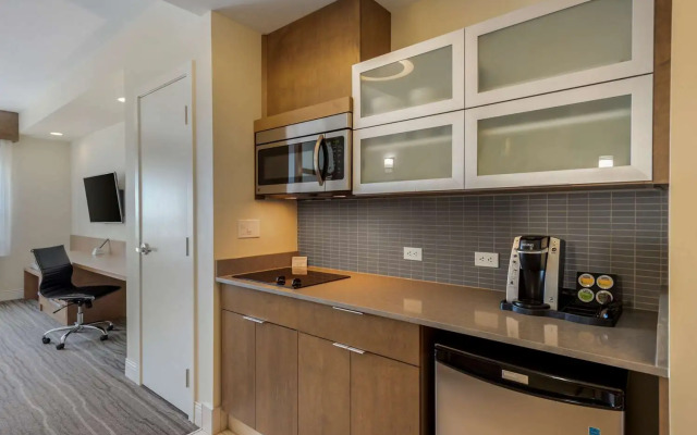 Best Western Plus Sawridge Suites