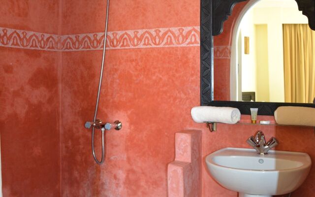 Hotel Riad Benatar