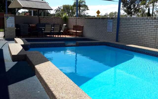 Twin Towns Motel