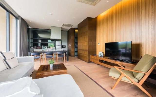 Atta 2-bd Suite OR Pool Penthouse