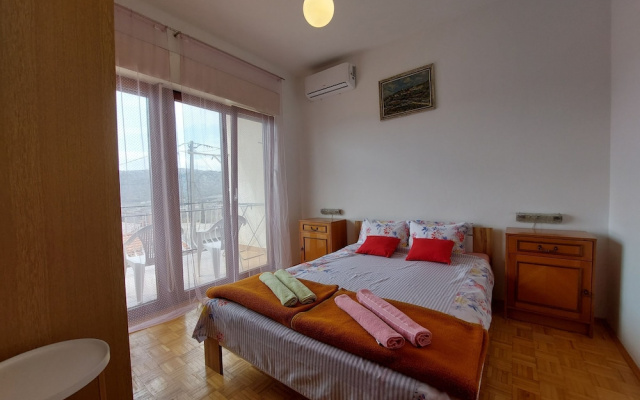 Apartment Robi