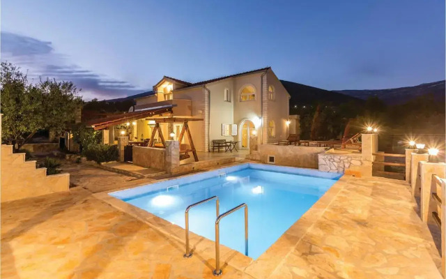 Four-Bedroom Holiday Home in Kastel Novi