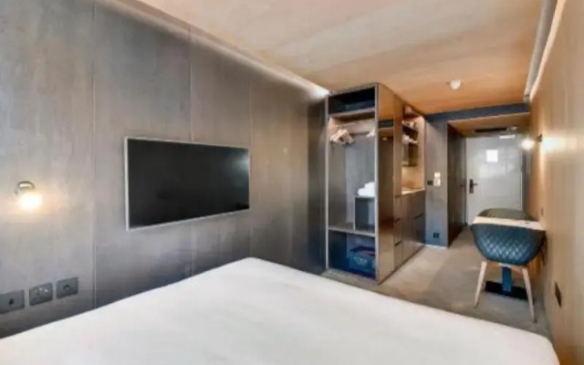 Stow-Away: South Bank