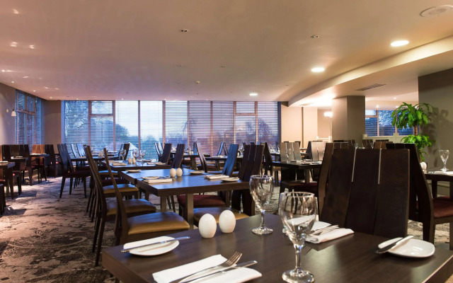 DoubleTree by Hilton Hotel Aberdeen Treetop