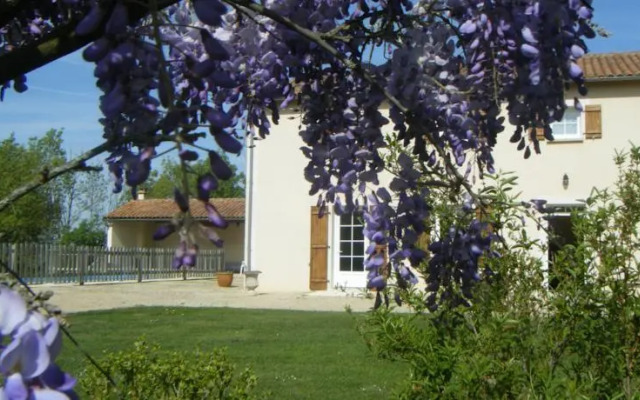 Chambres dHôtes et Auberge "La Prairie"