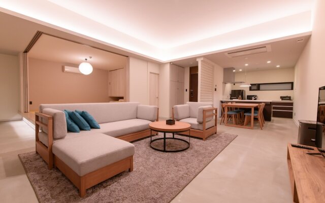 The Villa Maehama Beach