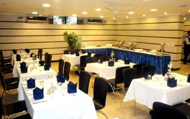 Akshara Dunsvirk Court