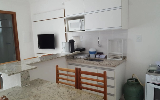 Condomínio Mont Carmelo - Apto 24 B