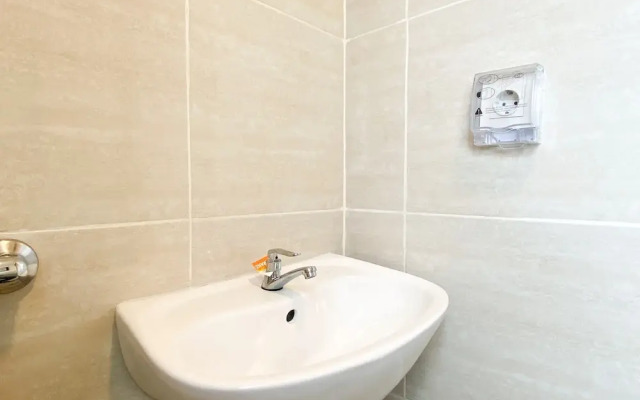 Homey And Simply Look Studio Meikarta Apartment