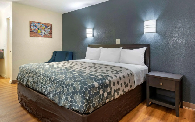 Quality Inn & Suites Columbus West
