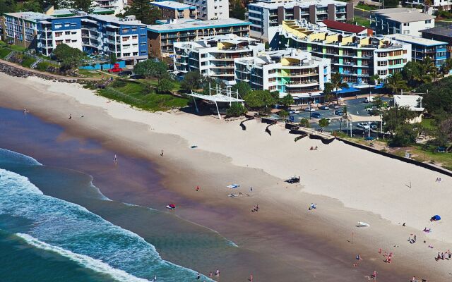 Rolling Surf Resort