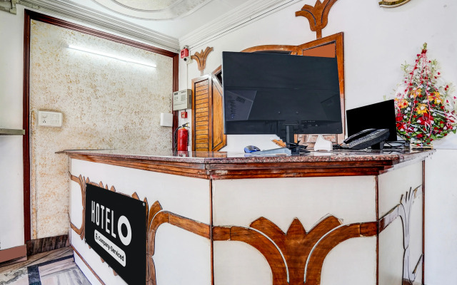 Hotel O Hussainganj Near Vidhansabha