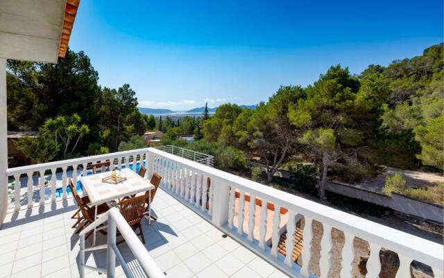 Villa in Ibiza Town, sleeps 6 - Can Damia