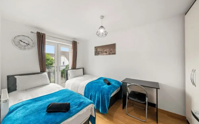 Charming 3 Bedroom House in Reading