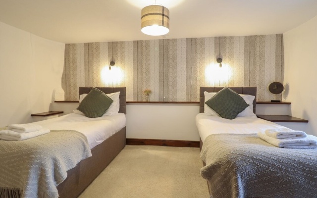 Cader Cottage