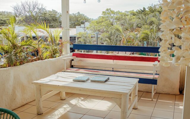 Zulu Surf Hotel
