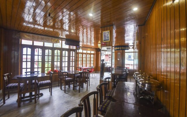 OYO 4751 Hotel Akashdeep