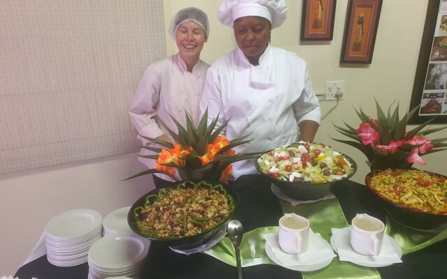 Mannah Executive Hotel and Conference Center