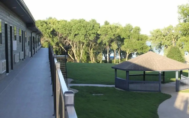 Okoboji Commons Hotel